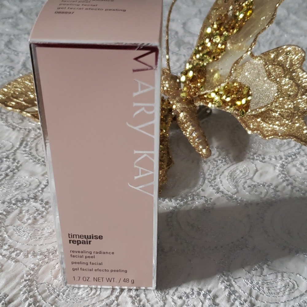 Revealing radiance facial peel
